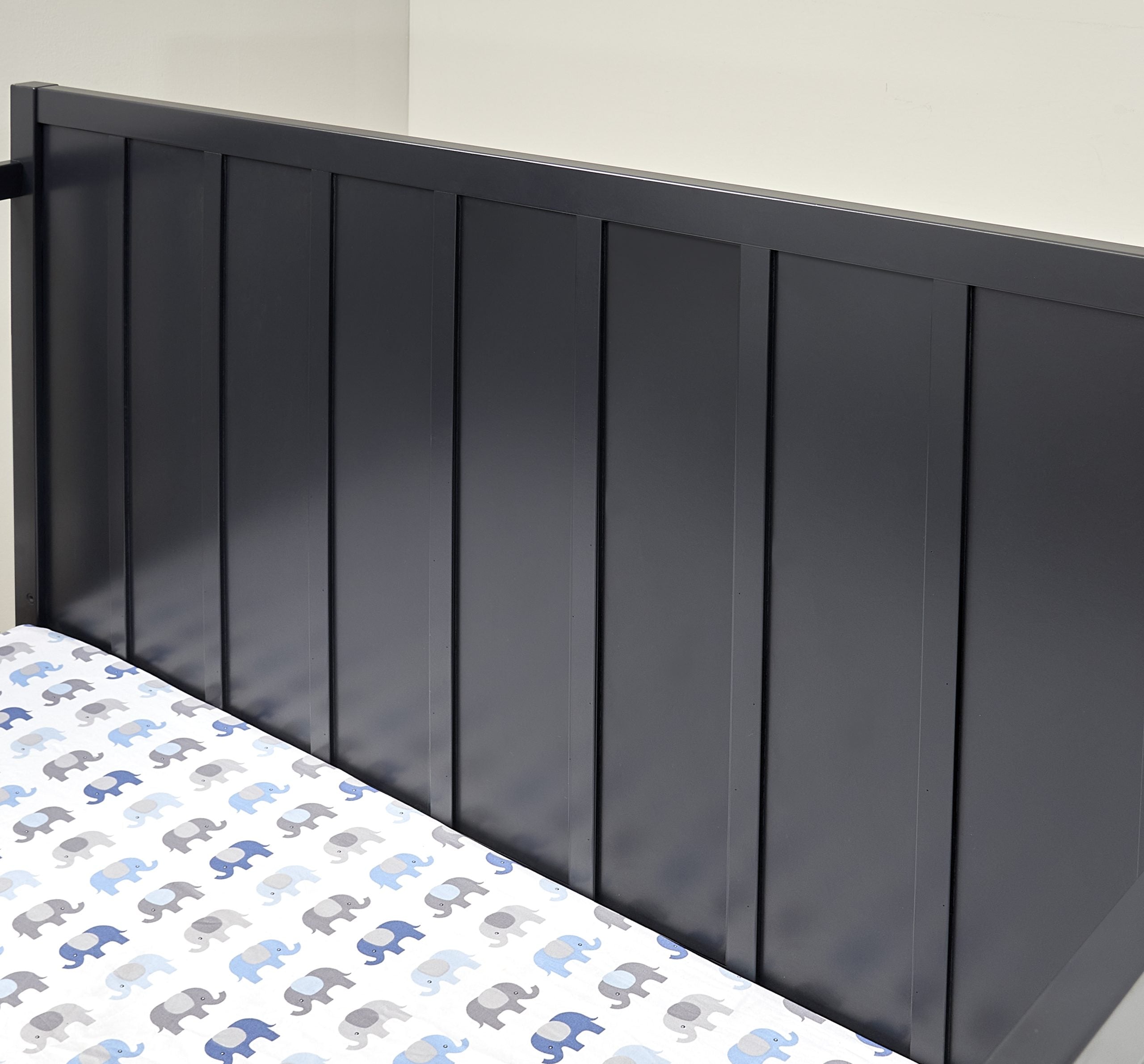 Essex Crib & Changer - Image 9