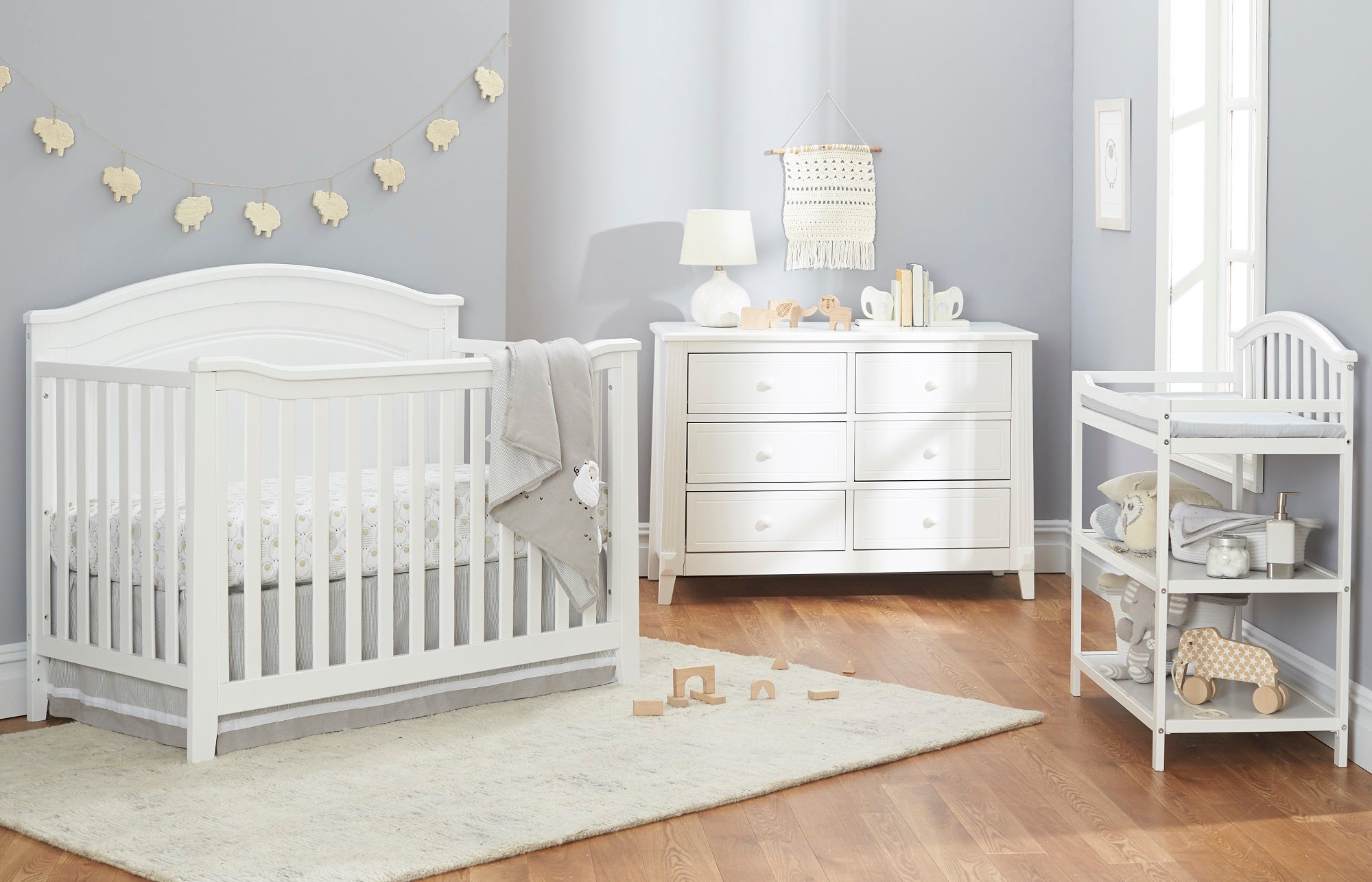 Berkley Round Top Panel Crib - Image 4
