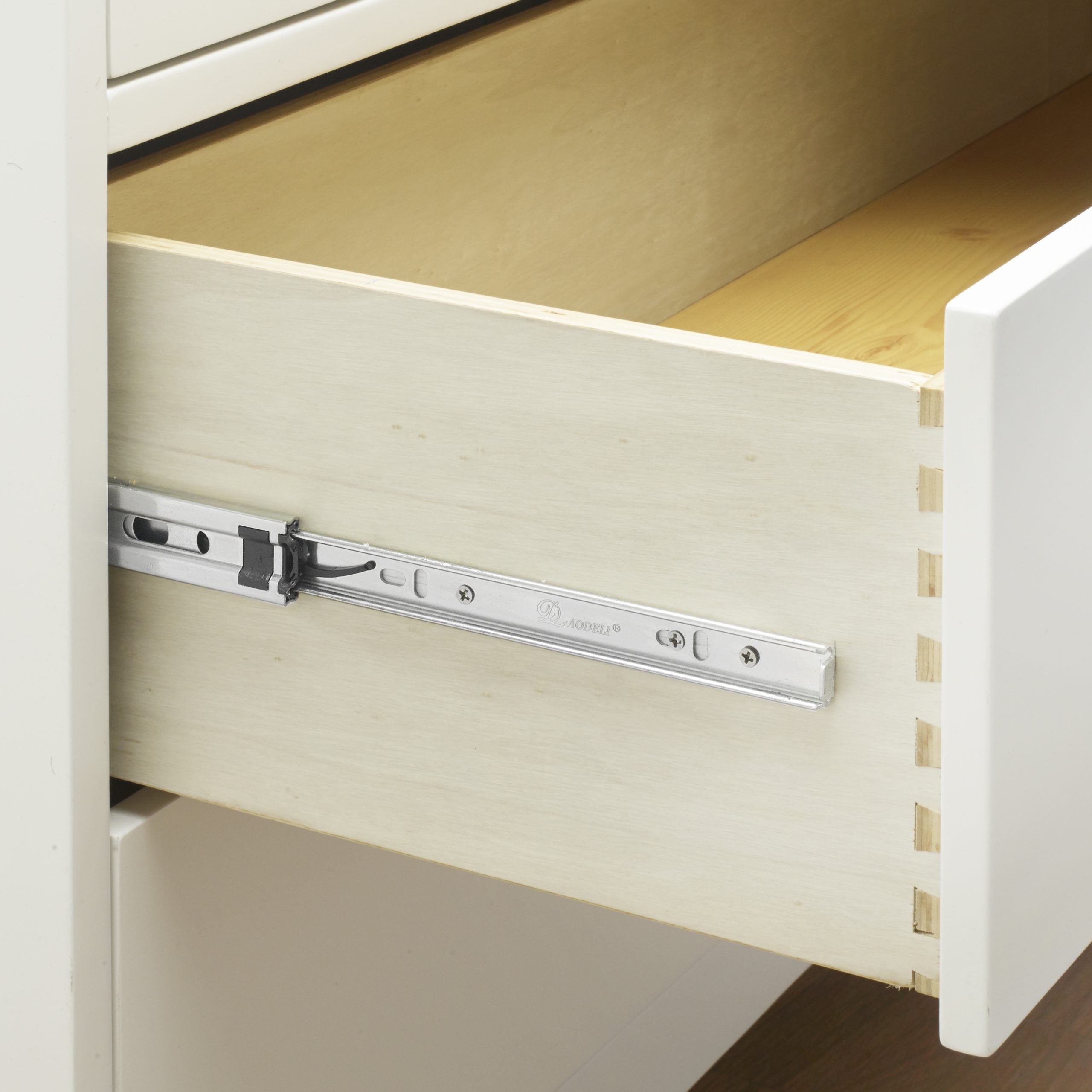 Soho 4 Drawer Dresser - Image 3